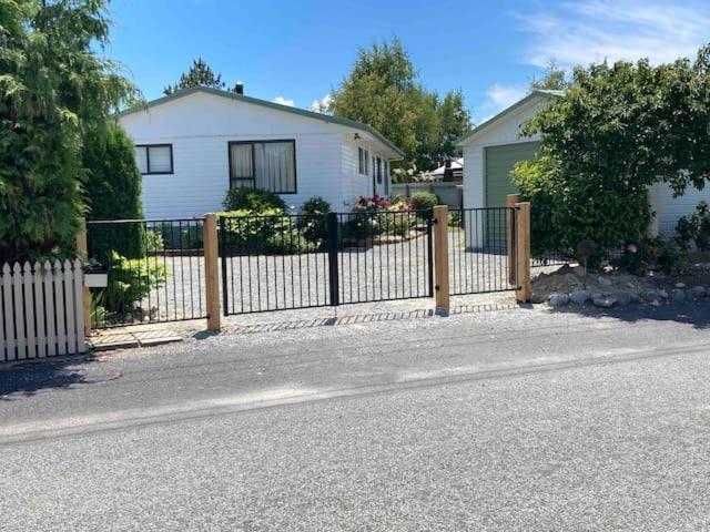 Terrific House On Totara Drive Villa Twizel Exterior photo